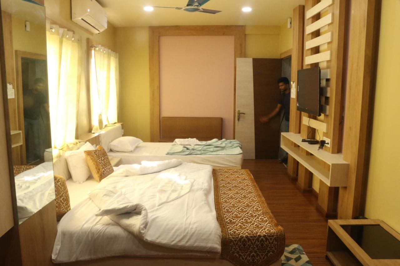 Hotel Himalaya Agartala Buitenkant foto