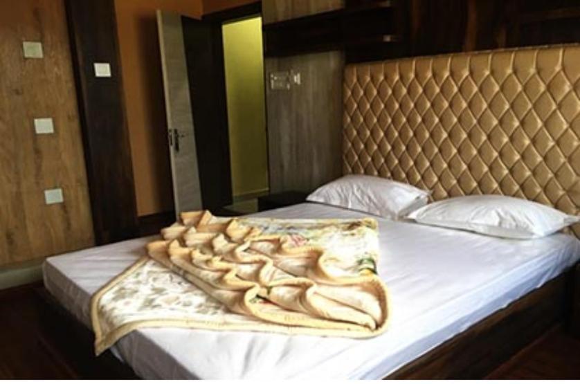 Hotel Himalaya Agartala Buitenkant foto