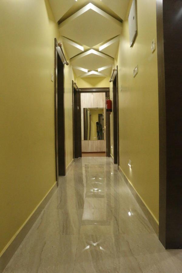 Hotel Himalaya Agartala Buitenkant foto