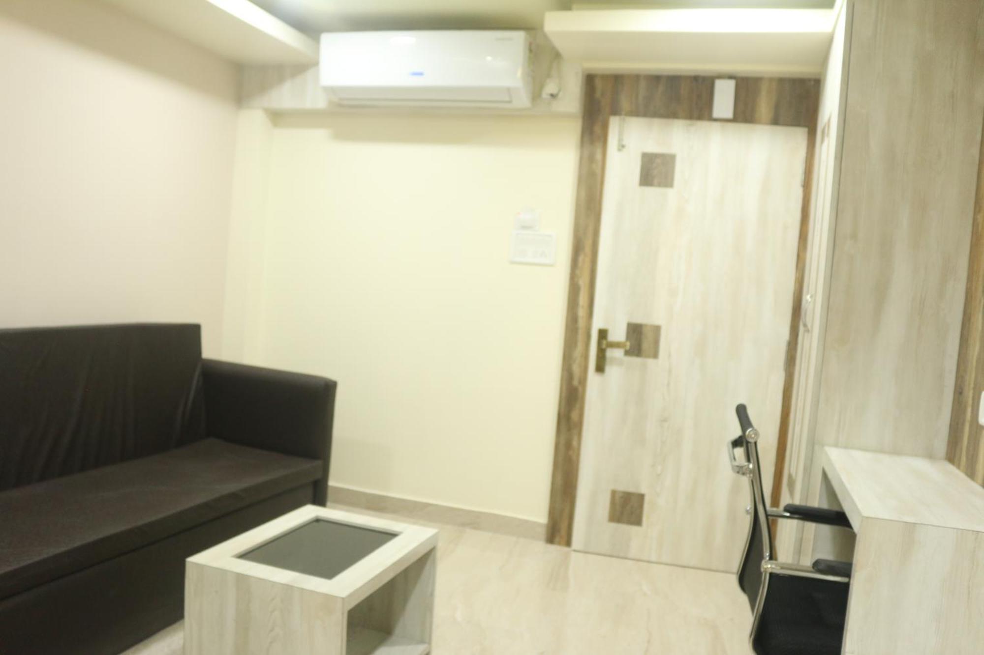 Hotel Himalaya Agartala Buitenkant foto
